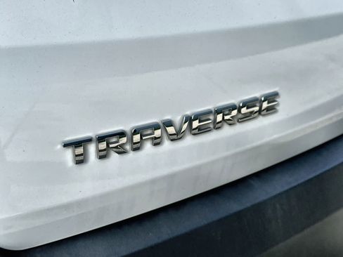 Used 2019 Chevrolet Traverse LT image 15