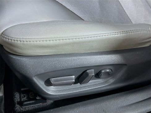 Used 2018 Toyota Camry XSE w/ Driver Assist Package image 17