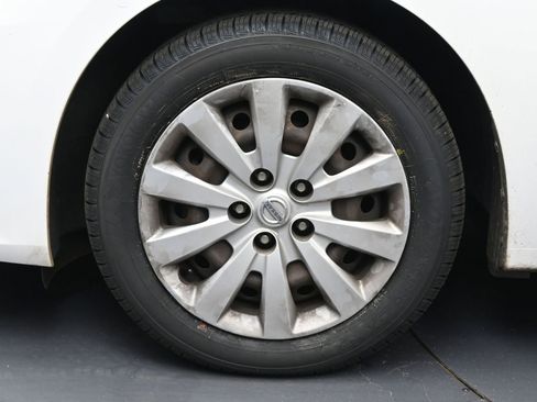 Used 2017 Nissan Sentra S FWD image 16