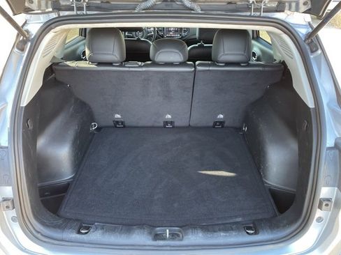 Used 2019 Jeep Compass Limited image 32