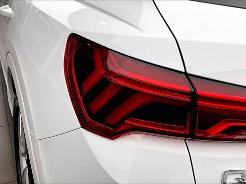 Certified 2023 Audi Q3 2.0T Premium w/ Convenience Package AWD/4WD image 28