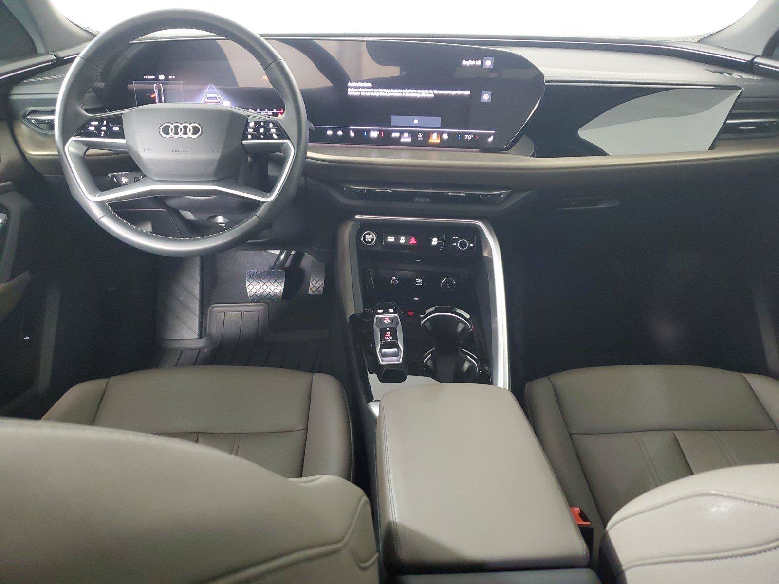 Used 2025 Audi Q5 Premium w/ Convenience Package AWD/4WD image 15