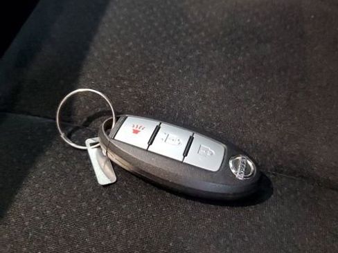 Used 2018 Nissan Murano S image 30