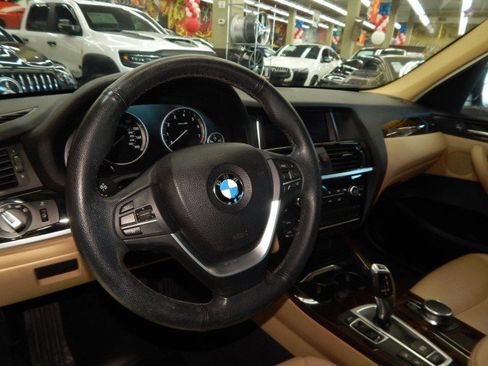 Used 2017 BMW X3 xDrive28i image 16