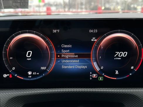 Used 2023 Mercedes-Benz CLA 250 4MATIC image 30