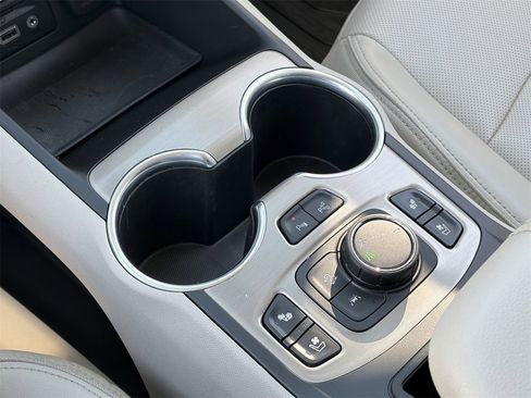 Used 2020 GMC Terrain Denali w/ Denali Premium Package image 28