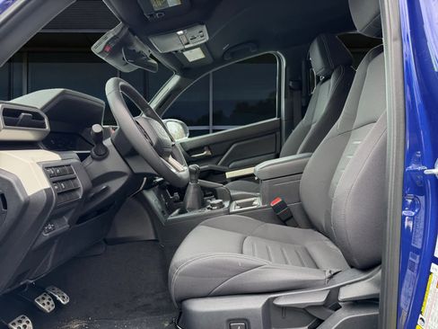 Used 2024 Toyota Tacoma TRD Sport image 2