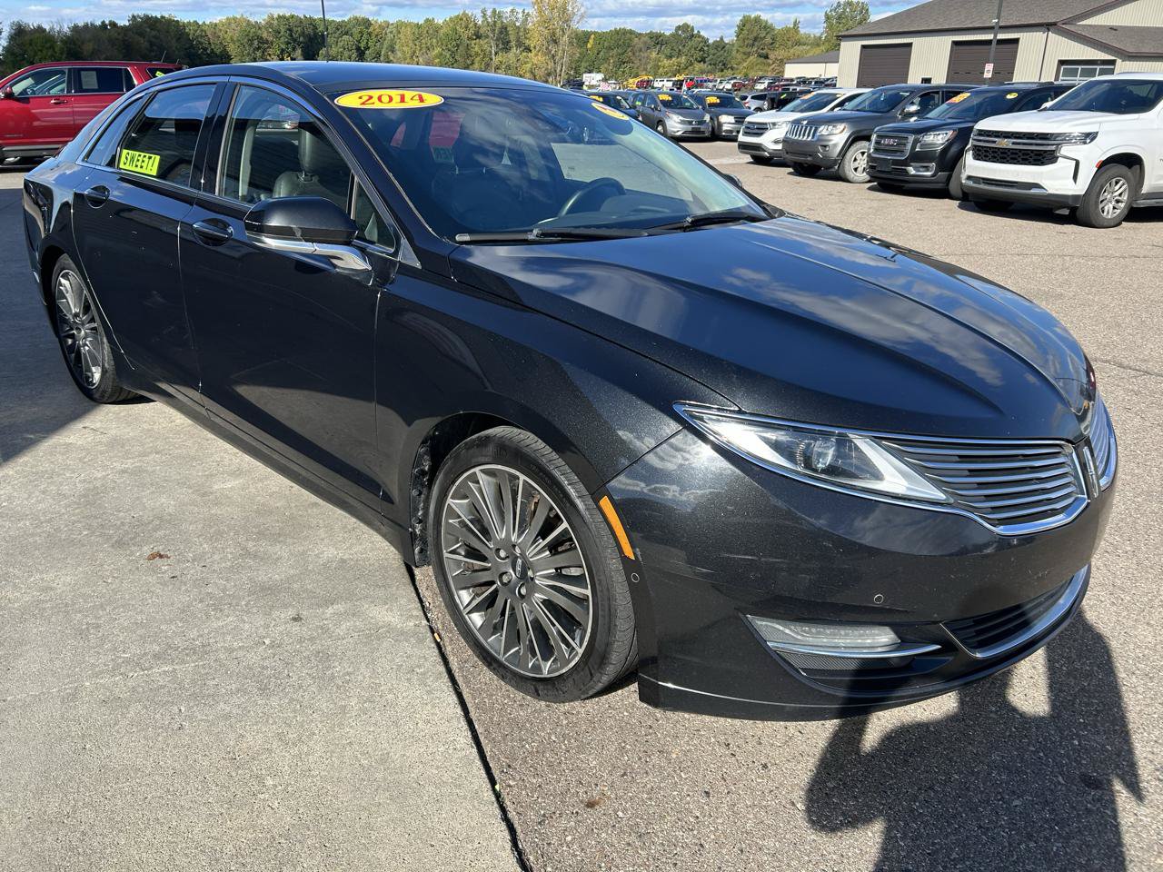 Used 2014 Lincoln MKZ Hybrid FWD image 3