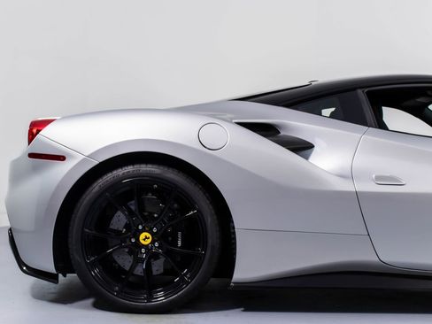 Certified 2016 Ferrari 488 GTB image 18