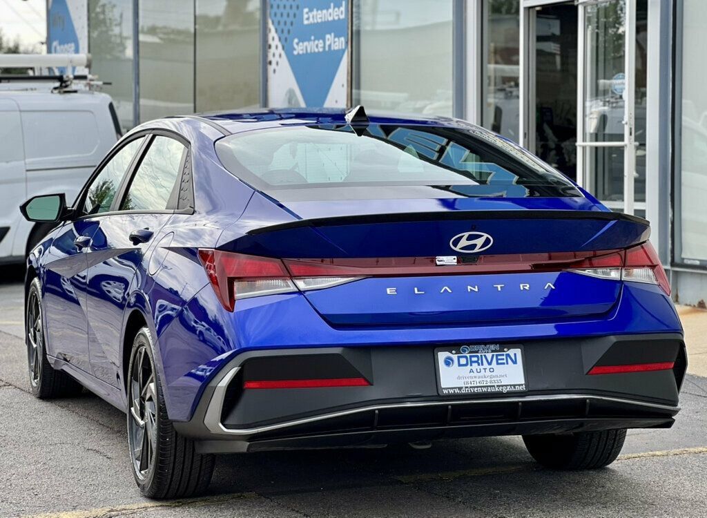 Used 2026 Hyundai Elantra Sport w/ Cargo Package FWD image 29