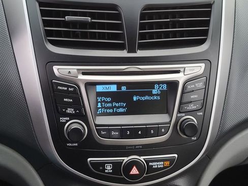 Used 2017 Hyundai Accent SE image 19