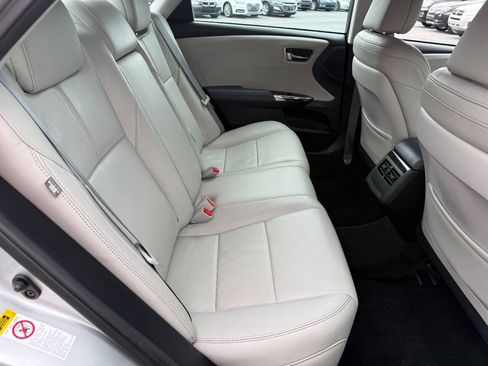 Used 2013 Toyota Avalon XLE Touring FWD image 30