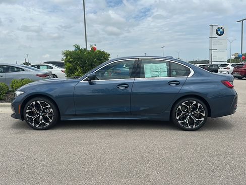 New 2025 BMW 330i Sedan w/ Premium Package image 5