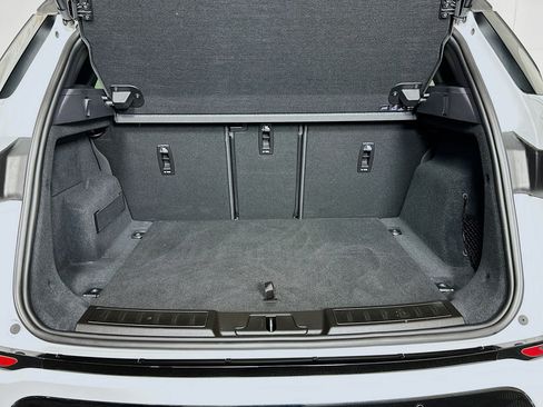 Used 2022 Land Rover Range Rover Evoque R-Dynamic S image 25