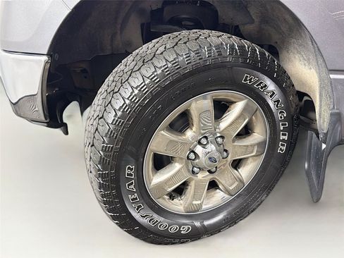 Used 2014 Ford F150 XLT w/ Equipment Group 302A Luxury AWD/4WD image 35
