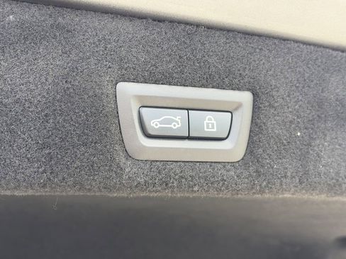 Used 2018 BMW 740i RWD image 15