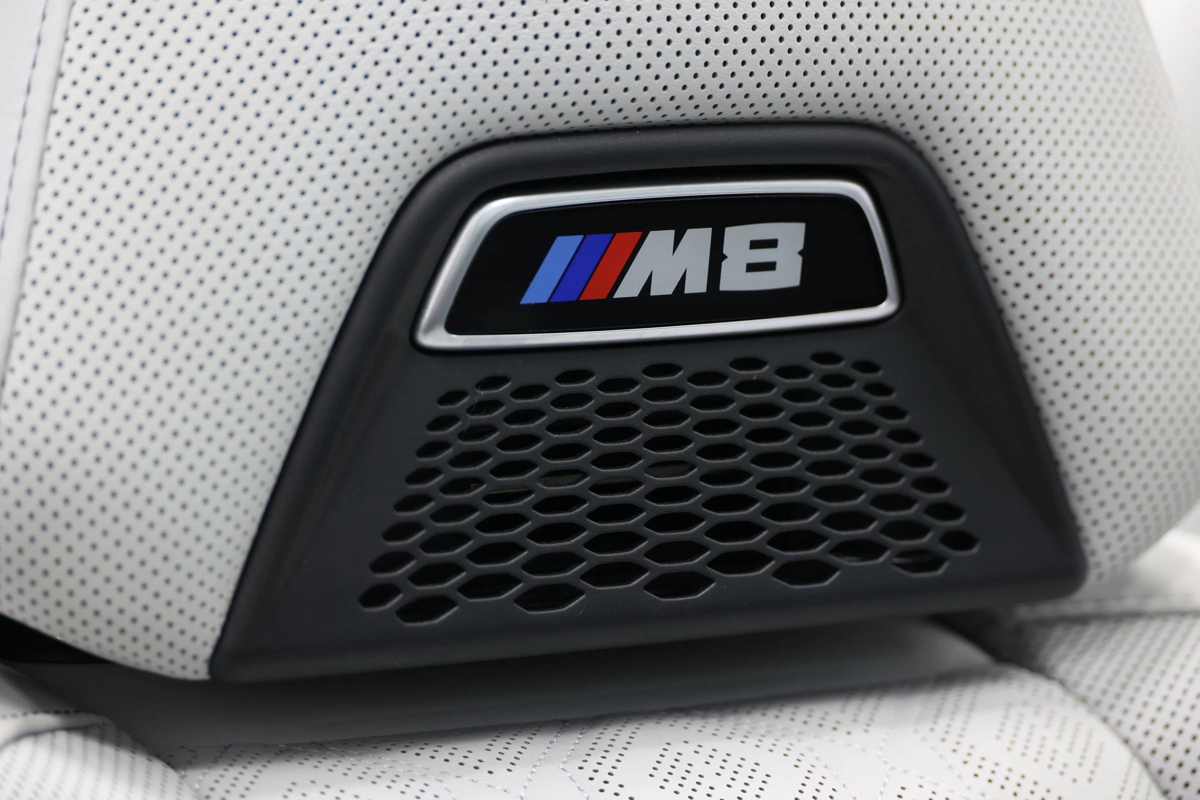 Used 2020 BMW M8 Convertible w/ M Carbon Exterior Package AWD/4WD image 85