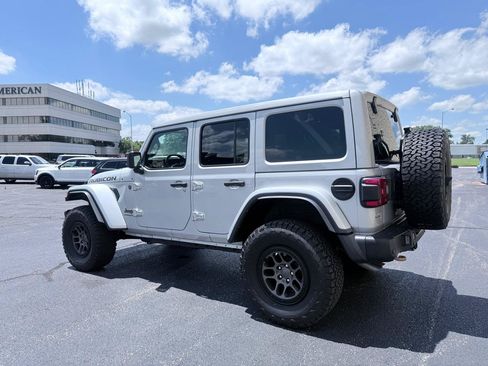 Used 2023 Jeep Wrangler Unlimited Rubicon 392 w/ Xtreme Recon 35" Tire Package AWD/4WD image 3