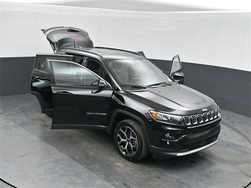 New 2026 Jeep Compass Limited w/ Mopar Graphics Package image 50