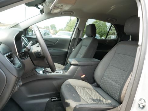 Used 2018 Chevrolet Equinox LT AWD/4WD image 34