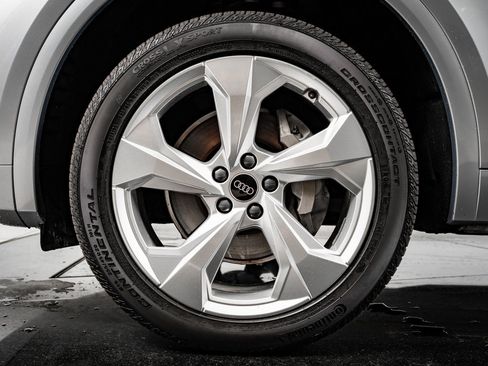 Certified 2022 Audi Q5 2.0T Premium Plus w/ Premium Plus Package image 13