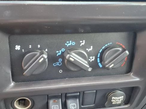 Used 2001 Jeep Cherokee Sport AWD/4WD image 8