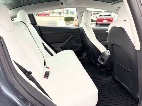 Used 2022 Tesla Model 3 Long Range image 20