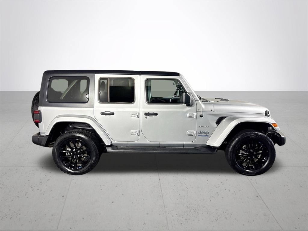 Certified 2022 Jeep Wrangler Unlimited Sahara AWD/4WD image 6
