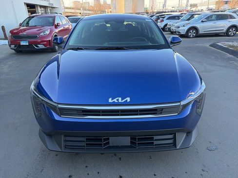 New 2025 Kia K4 LXS image 3