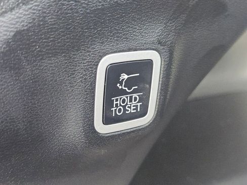 Used 2025 Jeep Wagoneer S Launch Edition image 21