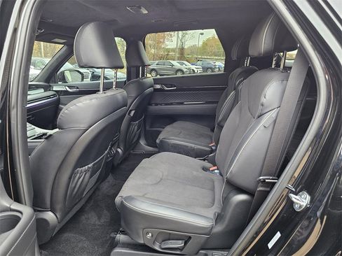 Certified 2025 Hyundai Palisade Calligraphy image 17
