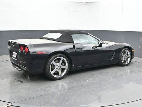 Used 2007 Chevrolet Corvette Convertible w/ Preferred Equipment Group RWD image 8