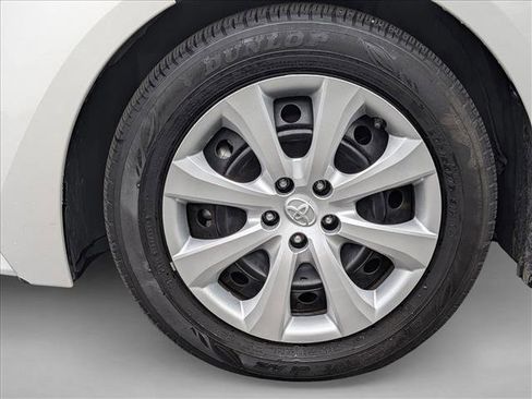 Used 2023 Toyota Corolla LE image 22