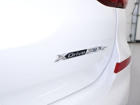 Used 2020 BMW X3 xDrive30e w/ Convenience Package image 11