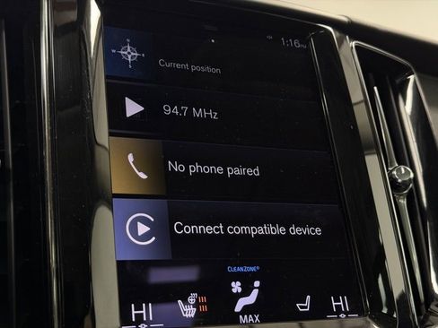 Used 2021 Volvo XC60 T6 Momentum image 17