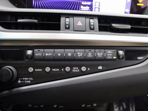 Used 2019 Lexus ES 350 w/ Premium Package image 47