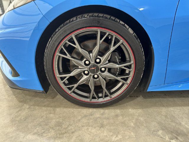 Used 2023 Chevrolet Corvette Stingray Premium Cpe w/ Z51 Performance Package RWD image 29