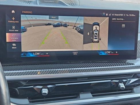 Used 2023 BMW X7 M60i image 13