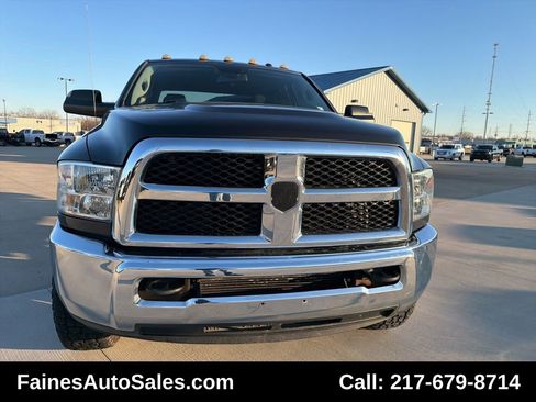 Used 2016 RAM 2500 Tradesman w/ Chrome Appearance Group image 35