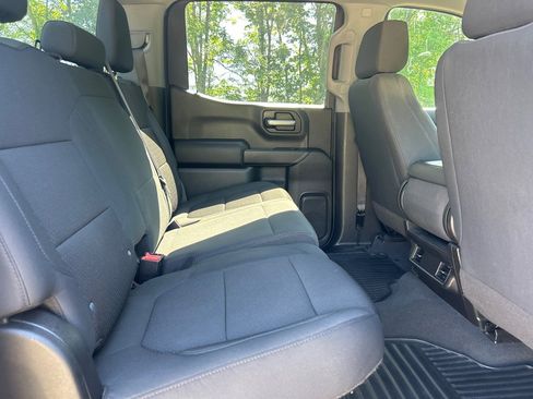 Used 2021 Chevrolet Silverado 1500 Custom AWD/4WD image 18
