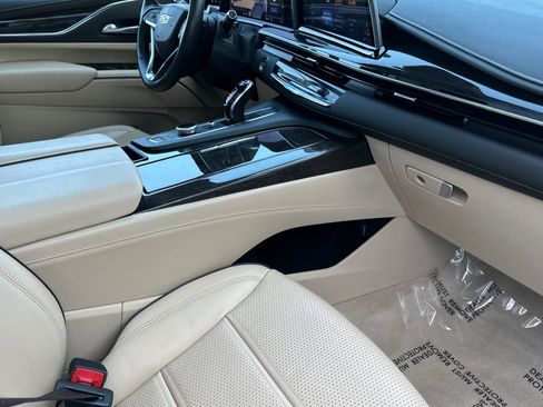 Certified 2023 Cadillac Escalade Premium Luxury w/ Performance Package image 20