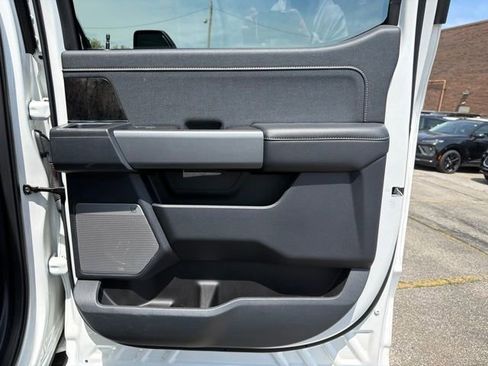 Used 2024 Ford F250 Lariat w/ Lariat Ultimate Package AWD/4WD image 17