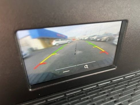 Used 2019 Ford Transit 350 XLT image 2