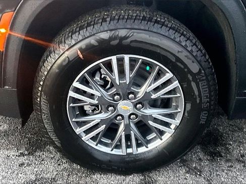 New 2026 Chevrolet Traverse LT w/ LPO, Floor Liner Package image 12