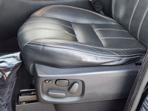 Used 2013 Land Rover Range Rover Sport HSE LUX image 25