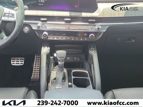 Certified 2025 Kia Telluride SX w/ SX Captain's Chair Package FWD image 20