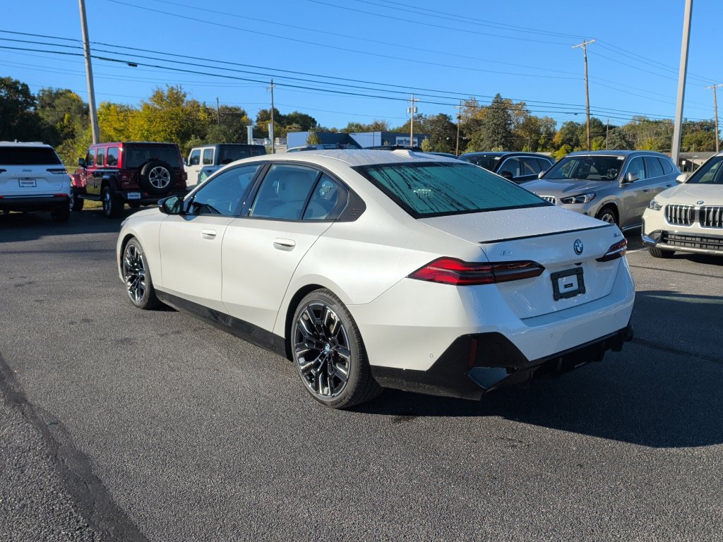 Used 2025 BMW i5 M60 w/ Dynamic Handling Package AWD/4WD image 4