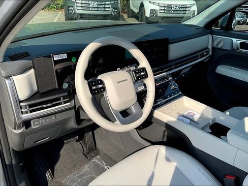 New 2026 Hyundai Santa Fe SE image 6