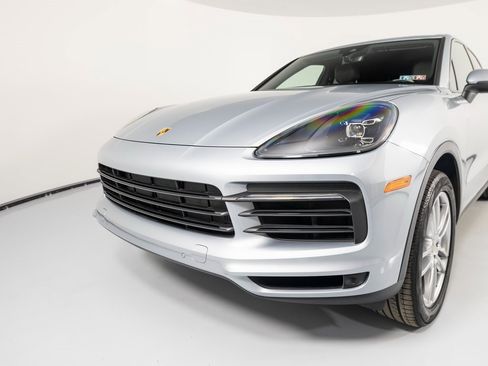 Certified 2023 Porsche Cayenne image 16