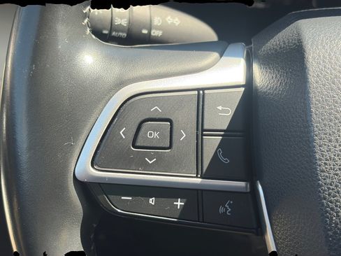 Used 2023 Toyota Highlander Limited AWD/4WD image 15